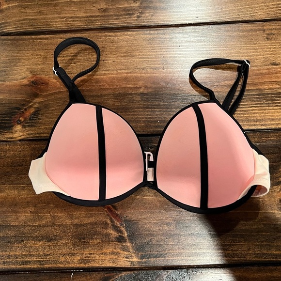 Victoria’s Secret coral striped bikini top size 34D, GUC, see pics, swimwear - Picture 1 of 8